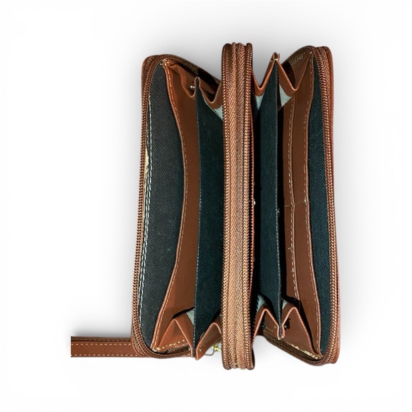 Elegant Floral Black and Brown Wristlet Clutch. Frida Kahlo Decorated. - Picture 4 of 6